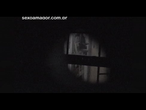 ❤️ Blondie diam-diam direkam oleh seorang intip lingkungan yang tersembunyi di balik batu bata berlubang ❤❌ Video sialan  di id.assistdoctor23.ru ️❤